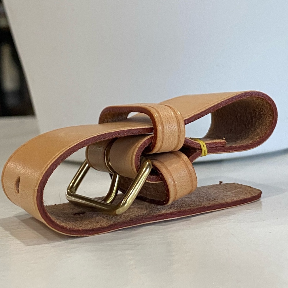 ❤️authentic lv cuff - Picture 5 of 6